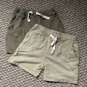 Rylee + Cru set of boys shorts 4/5